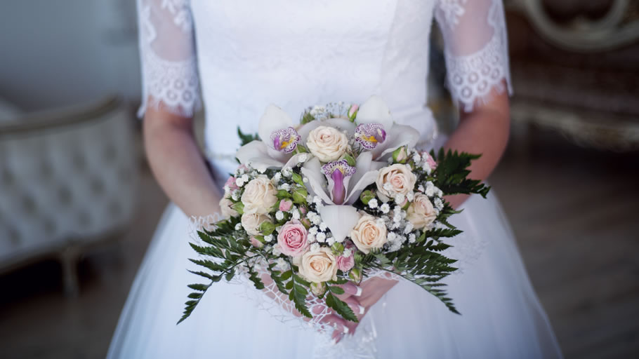 結婚を望む娘と拒否する交際男性(イメージ)
