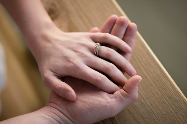 セックスレスが浮気へ?(イメージ)