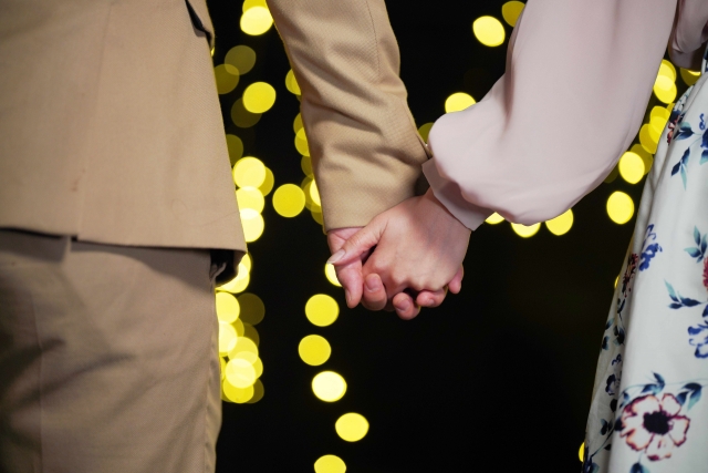 浮気と不倫の違いとは？