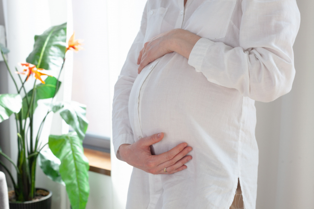 妊娠中に夫が浮気！賢い対処法とは